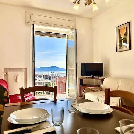 Cavi Arenelle Due Terrazzi Vista Mare דירה לאווניה