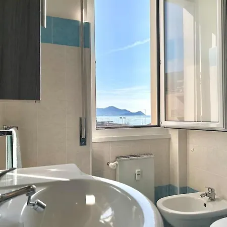 Daire Cavi Arenelle Due Terrazzi Vista Mare Lavagna