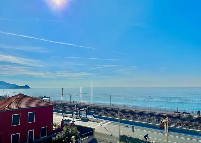 Апартаменты Cavi Arenelle Due Terrazzi Vista Mare Лаванья